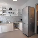 Mariannas House דירה נאוסה