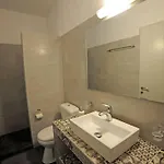 Mariannas House דירה *