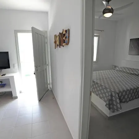 아파트 Mariannas House 나오우사