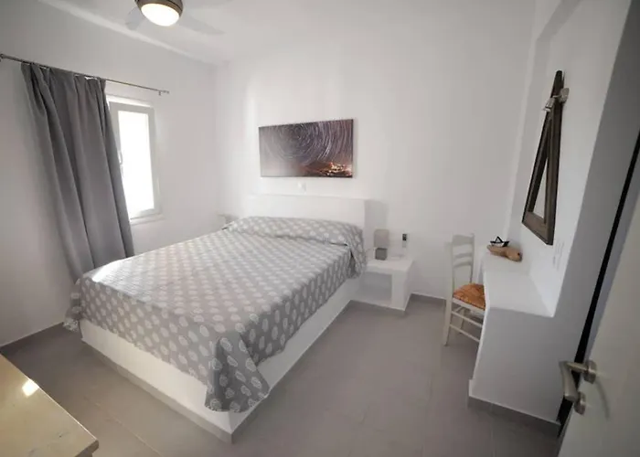 Mariannas House * נאוסה